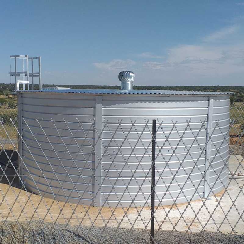 Small modular Nyane tank